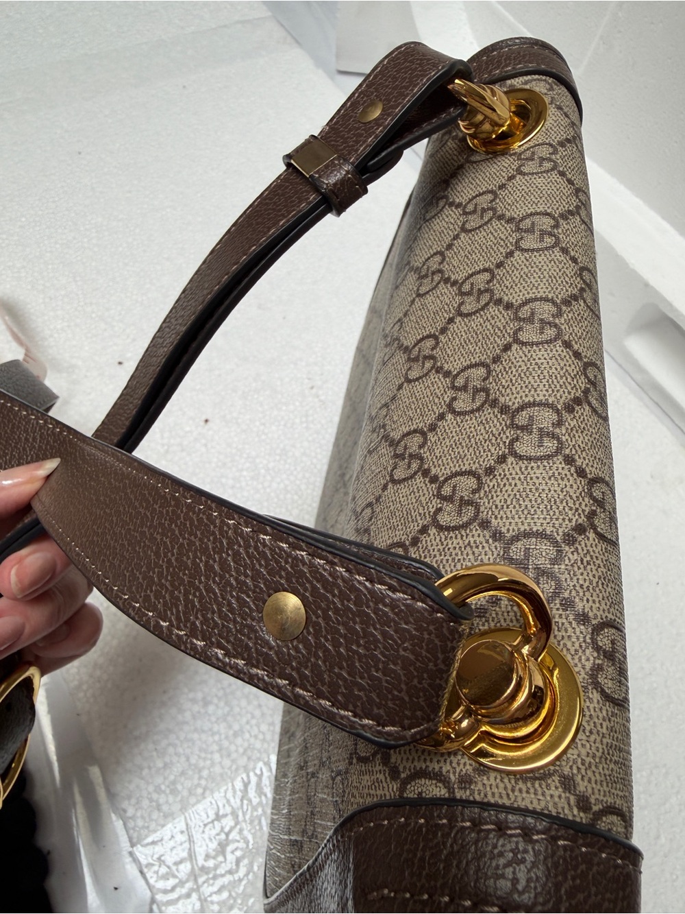 Gucci Brown GG Supreme Shoulder Bag with Gold Double G - Picture 11 of 15